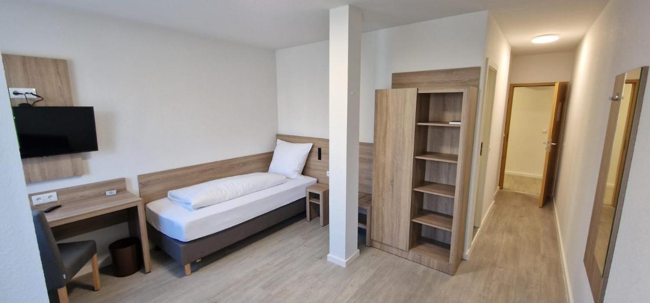 Hotel Ladage Frankfurt pe Main Exterior foto