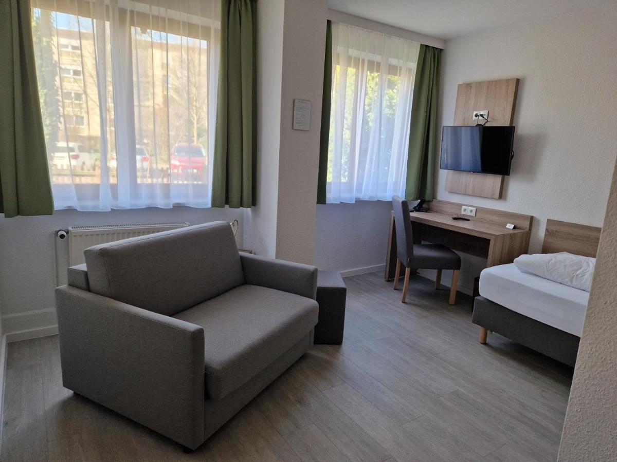 Hotel Ladage Frankfurt pe Main Exterior foto