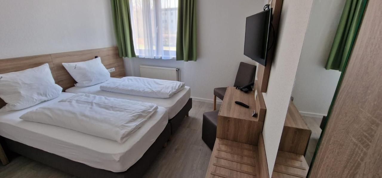 Hotel Ladage Frankfurt pe Main Exterior foto